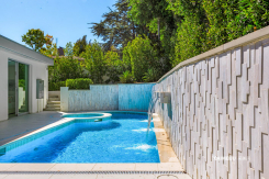 1124 Summit Dr.