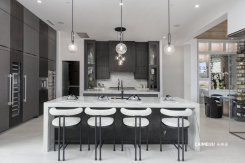 12 Rainbow Point Place