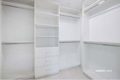 12 Rainbow Point Place