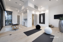 12 Rainbow Point Place