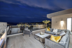 12 Rainbow Point Place