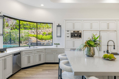 47 Soaring Bird Court