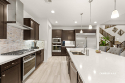 4505 Amazing View St