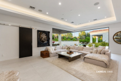 26 Greenside Drive