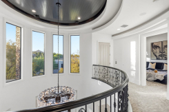 47 Soaring Bird Court