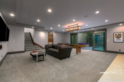 30 Meadowhawk Lane