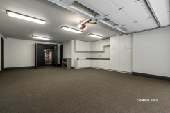 30 Meadowhawk Lane