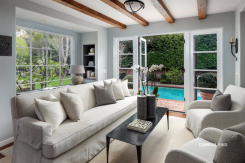 40 Crescent Dr