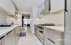 439 N Doheny Dr 204