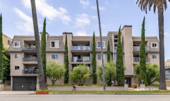 439 N Doheny Dr 204
