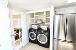 439 N Doheny Dr. 302