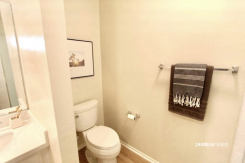 439 N Doheny Dr. 302