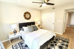 439 N Doheny Dr. 302