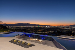 563 Grand Rim Drive
