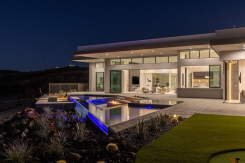 563 Grand Rim Drive