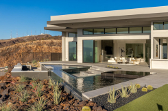 563 Grand Rim Drive