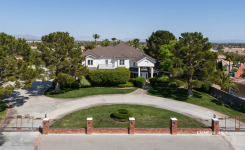 5860 North Campbell Road