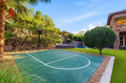 47 Soaring Bird Court