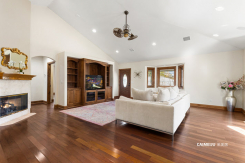 7229 Mira Vista Street