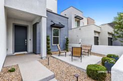 743 Glowing Horizon Street
