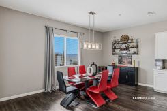743 Glowing Horizon Street