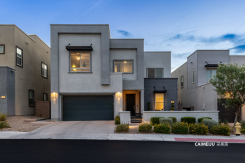 743 Glowing Horizon Street