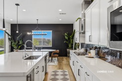 767 Glowing Horizon Street