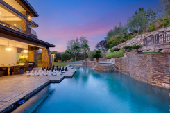 47 Soaring Bird Court