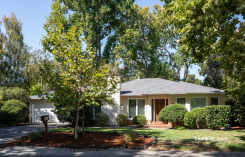 811 Stanford Ave