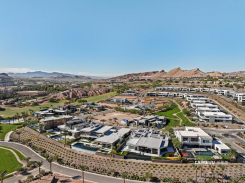 12 Rainbow Point Place