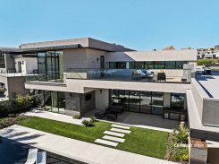 12 Rainbow Point Place