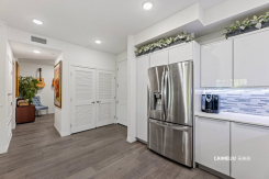 5253 Vantage Ave 202