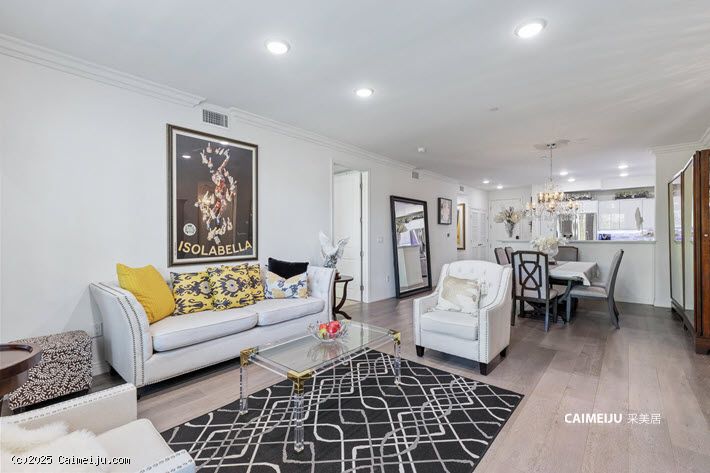 5253 Vantage Ave 202