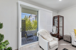 5253 Vantage Ave 202