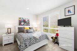 5253 Vantage Ave 202