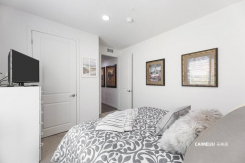 5253 Vantage Ave 202