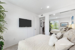 5253 Vantage Ave 202