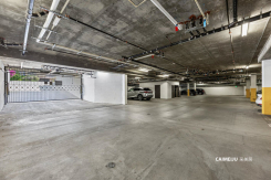 5253 Vantage Ave 202