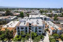 5253 Vantage Ave 202