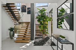 12 Rainbow Point Place