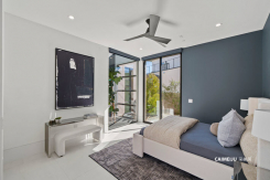 12 Rainbow Point Place