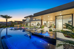 12 Rainbow Point Place