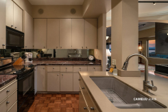 2821 2nd Avenue Bay Vista 1102