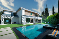 6312 Mirror Lake Dr