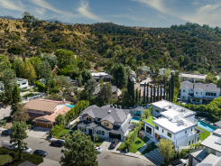6312 Mirror Lake Dr